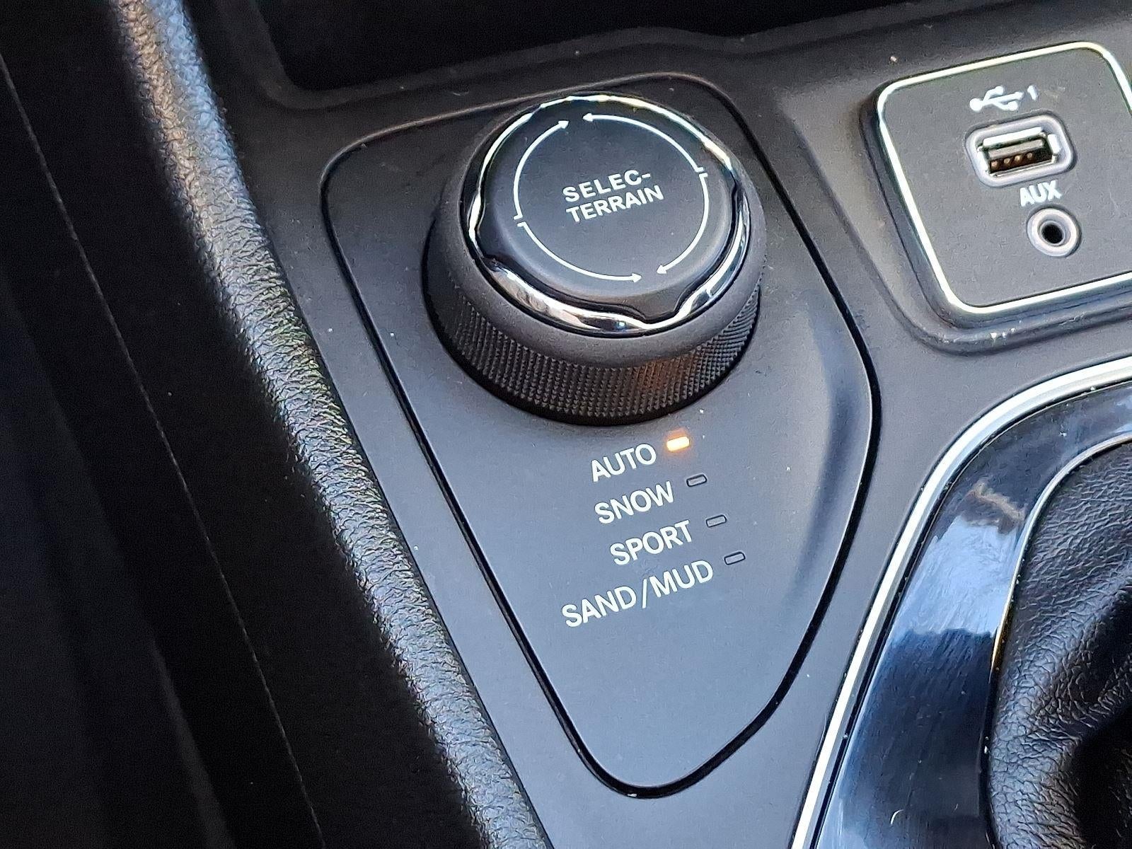 2023 Jeep Cherokee Altitude Lux