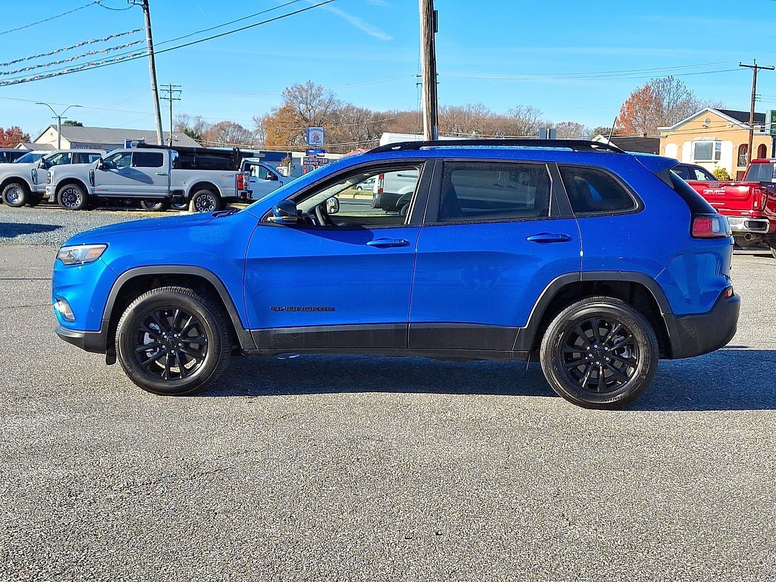 2023 Jeep Cherokee Altitude Lux