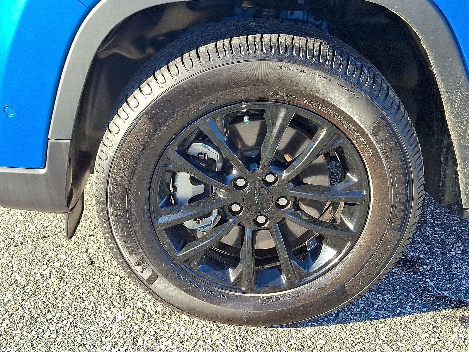 2023 Jeep Cherokee Altitude Lux