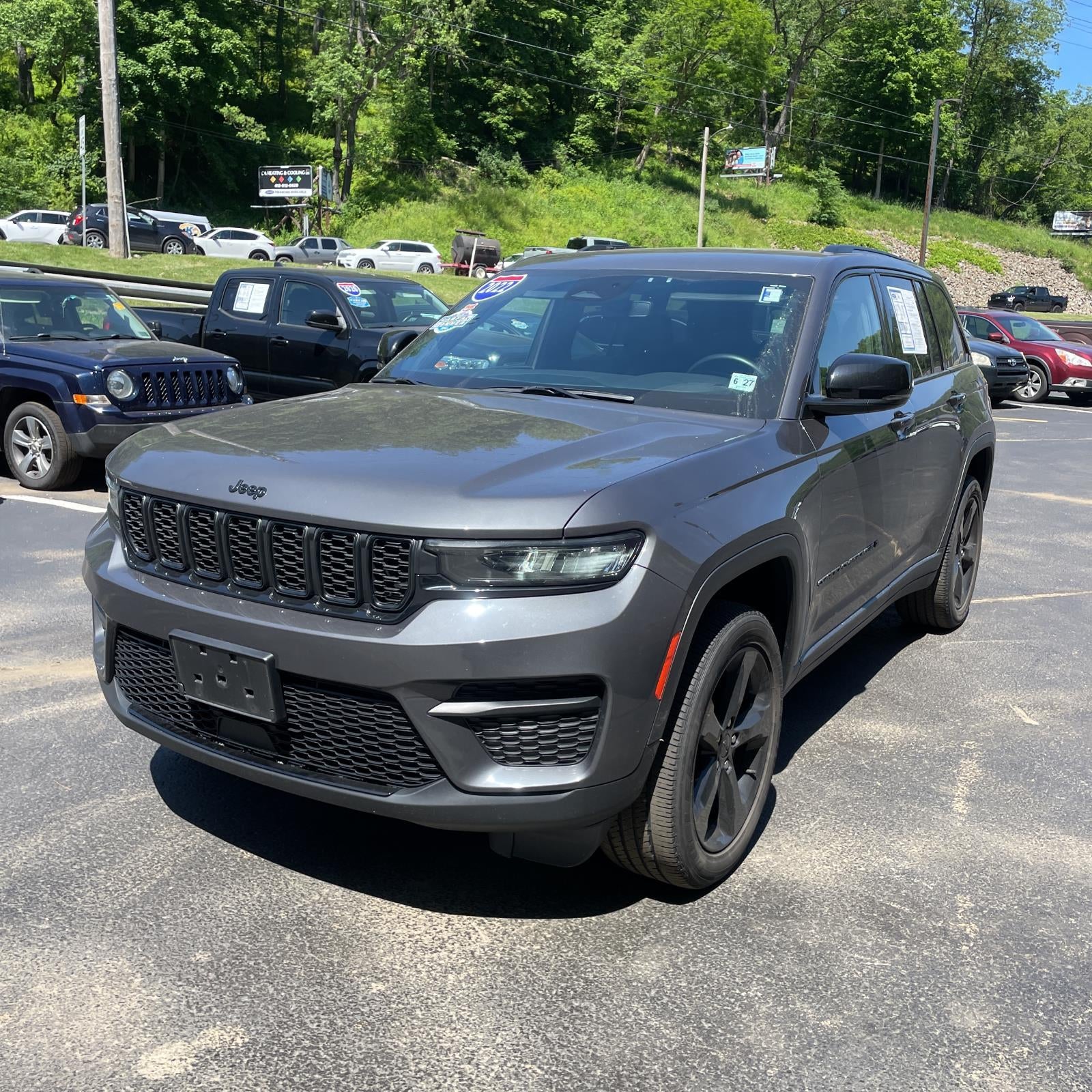 2022 Jeep Grand Cherokee Altitude