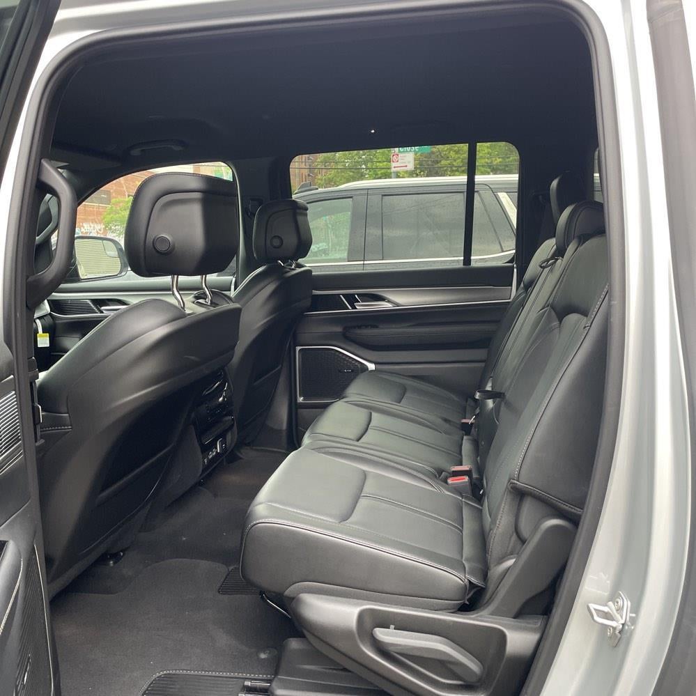 2025 Jeep Wagoneer L Series II