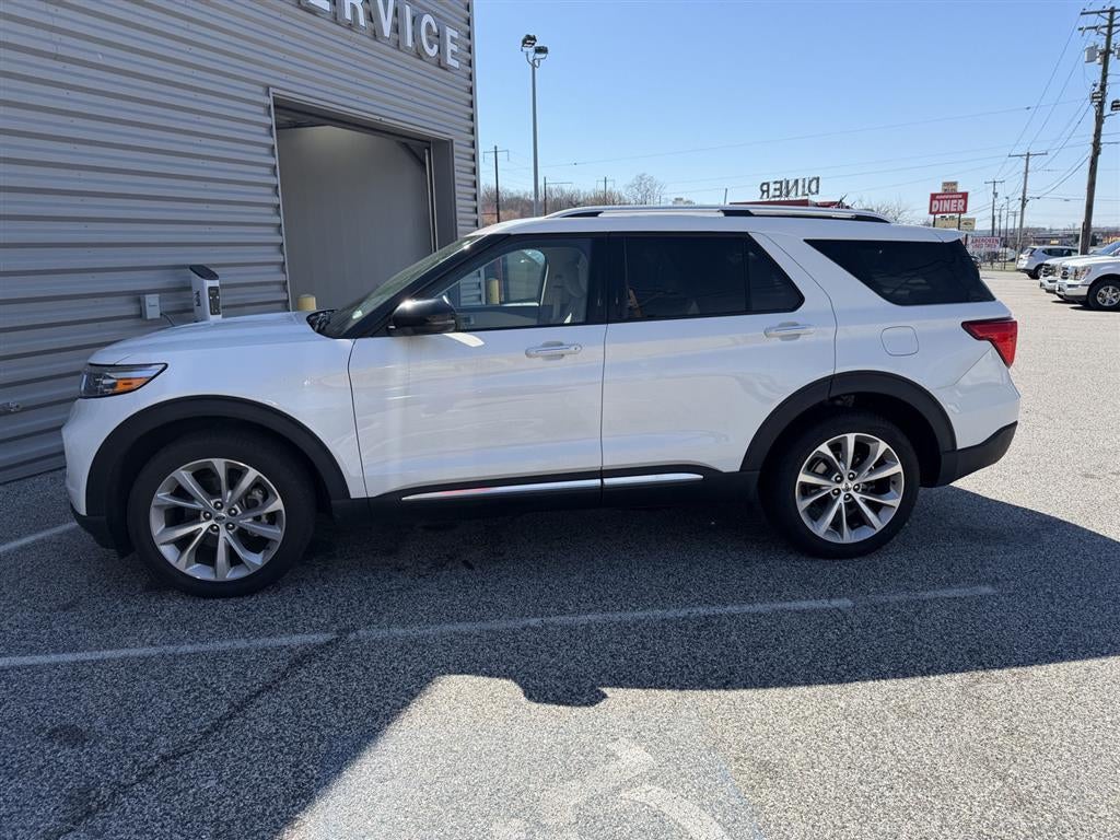 2023 Ford Explorer Platinum