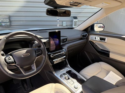 2023 Ford Explorer Platinum