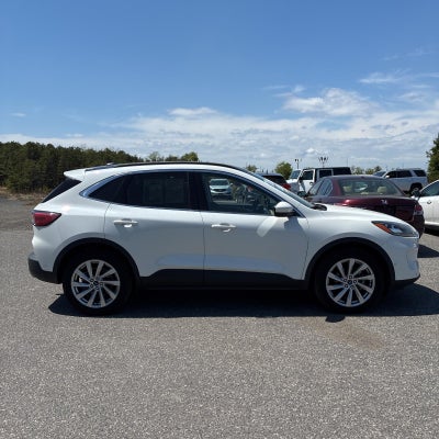 2022 Ford Escape Titanium