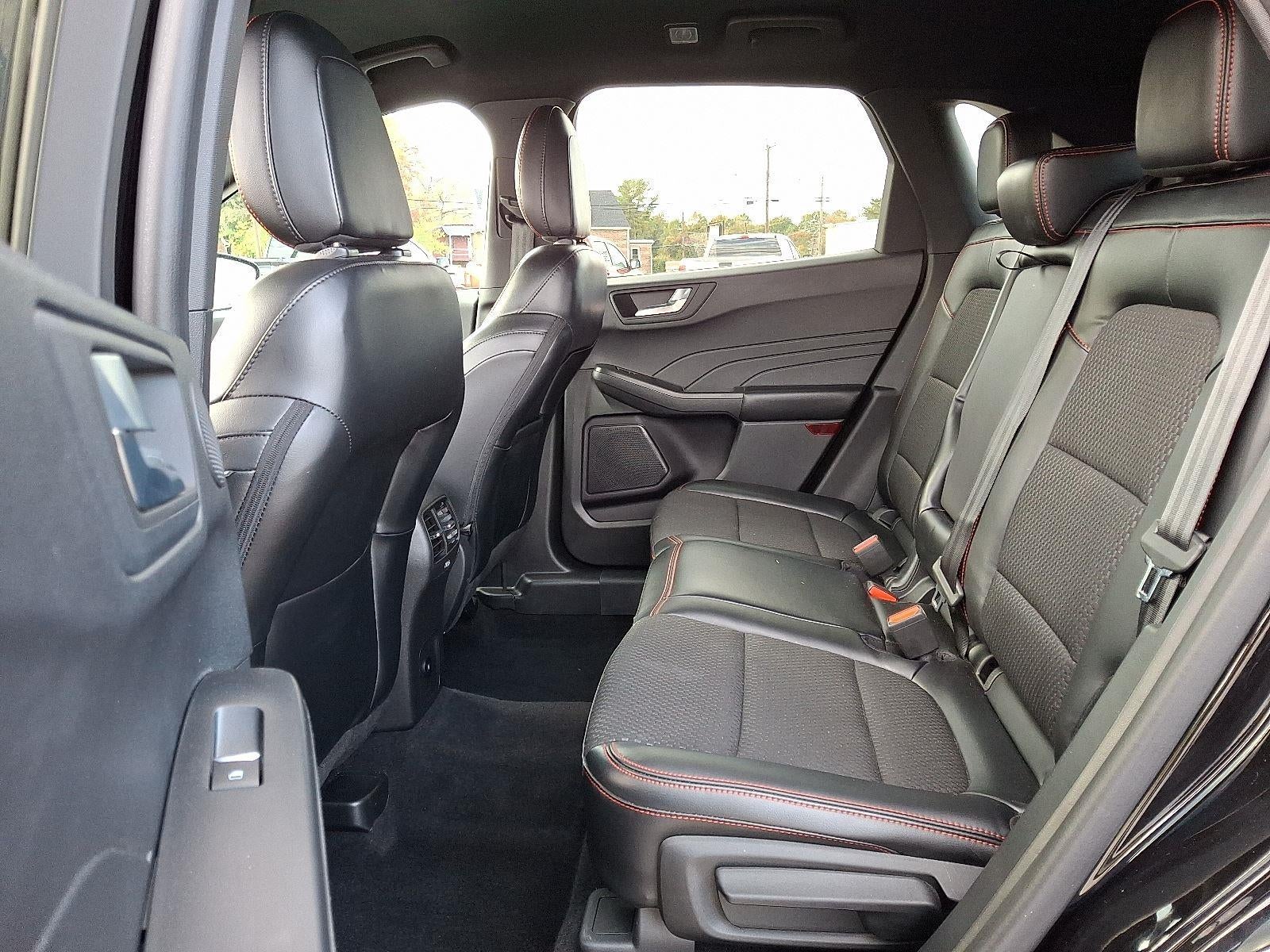 2023 Ford Escape ST-Line Select