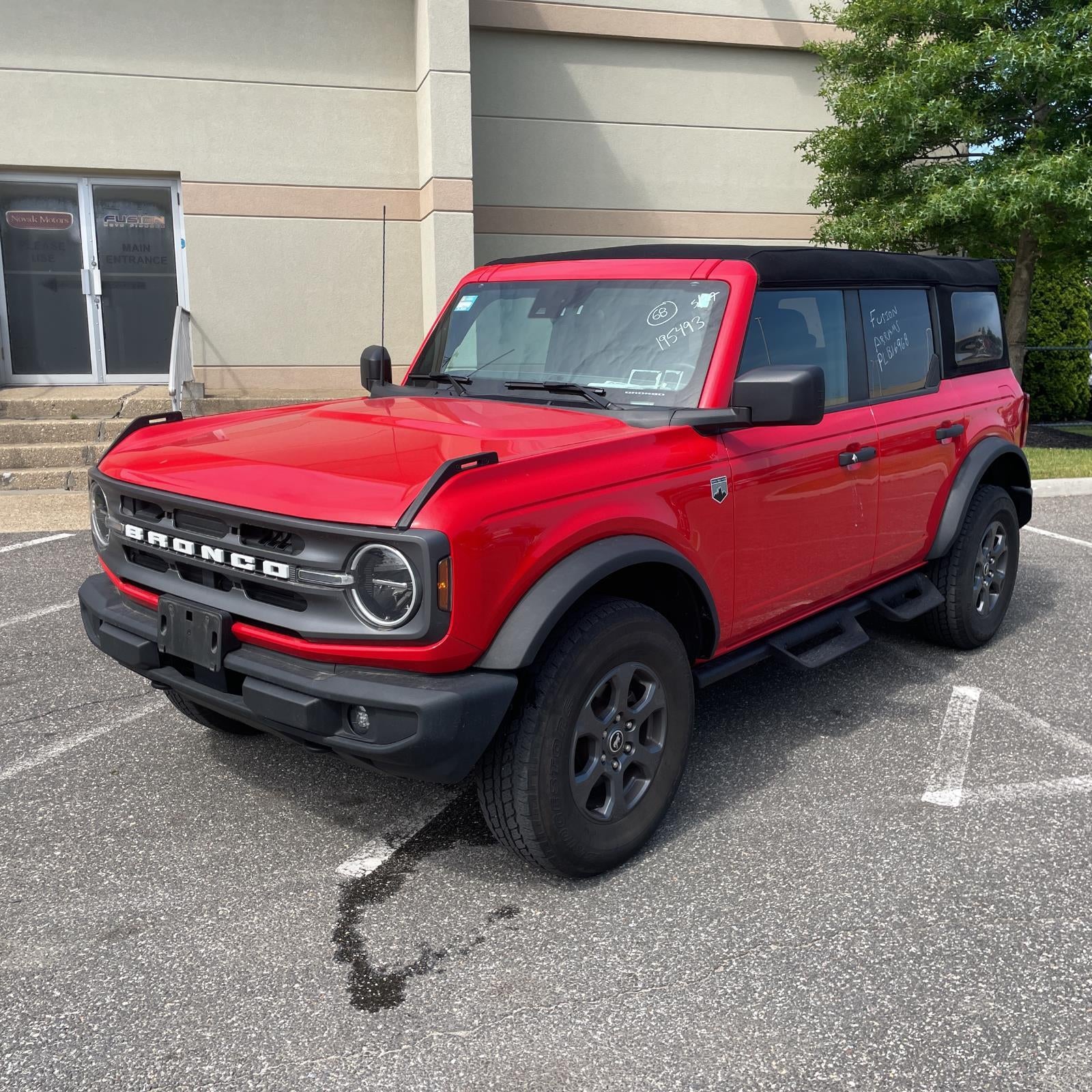 2023 Ford BRONCO Base