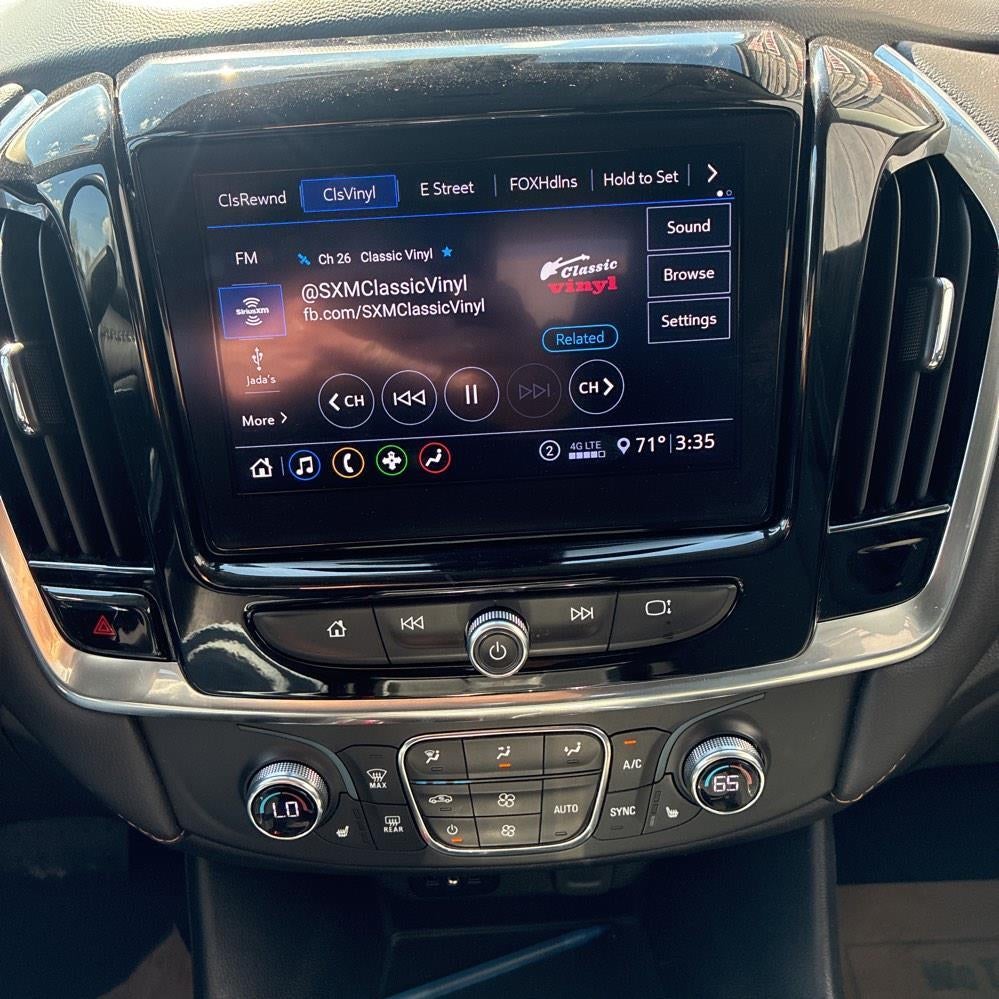 2021 Chevrolet Traverse LT Cloth