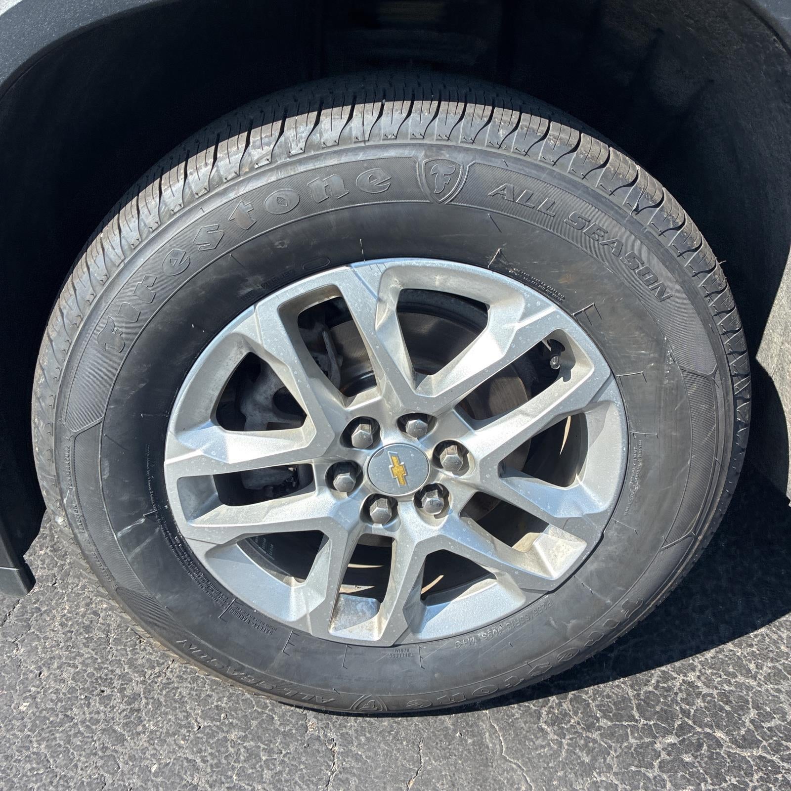 2021 Chevrolet Traverse LT Cloth