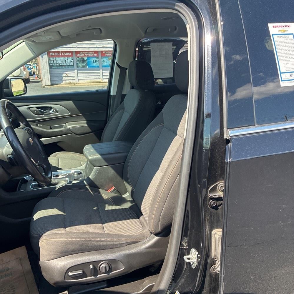 2021 Chevrolet Traverse LT Cloth