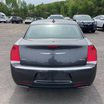 2015 Chrysler 300 Limited