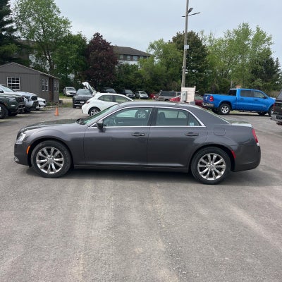 2015 Chrysler 300 Limited