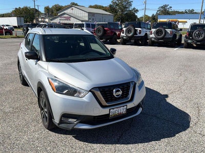 2019 Nissan Kicks SR