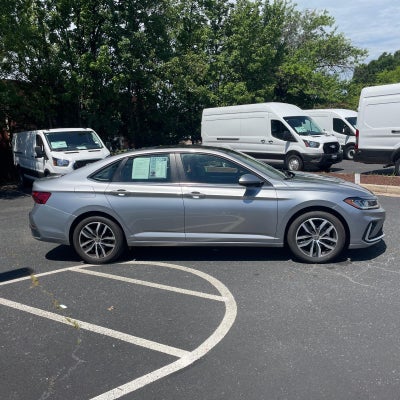 2025 Volkswagen JETTA SE