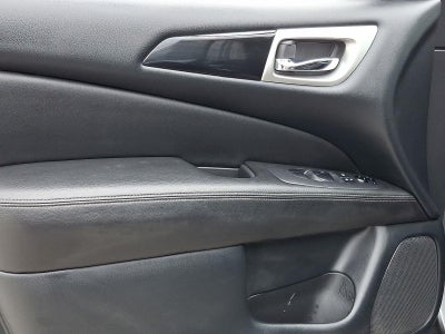 2020 Nissan Pathfinder S