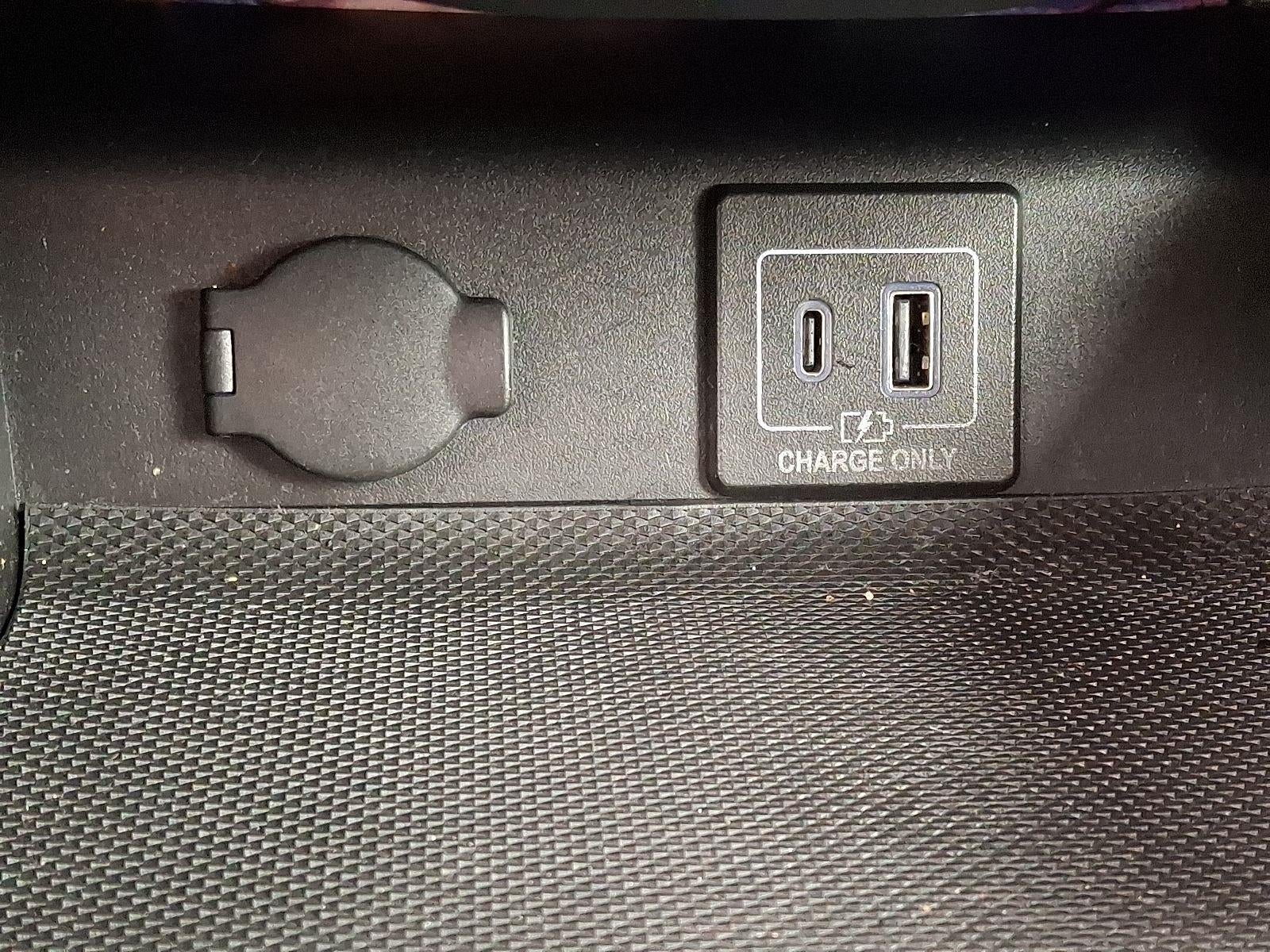 2020 Nissan Pathfinder S