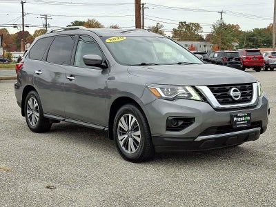 2020 Nissan Pathfinder S