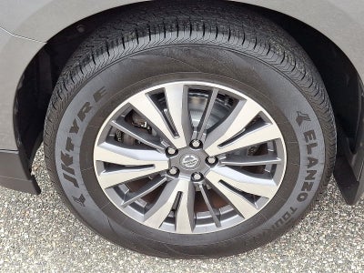 2020 Nissan Pathfinder S