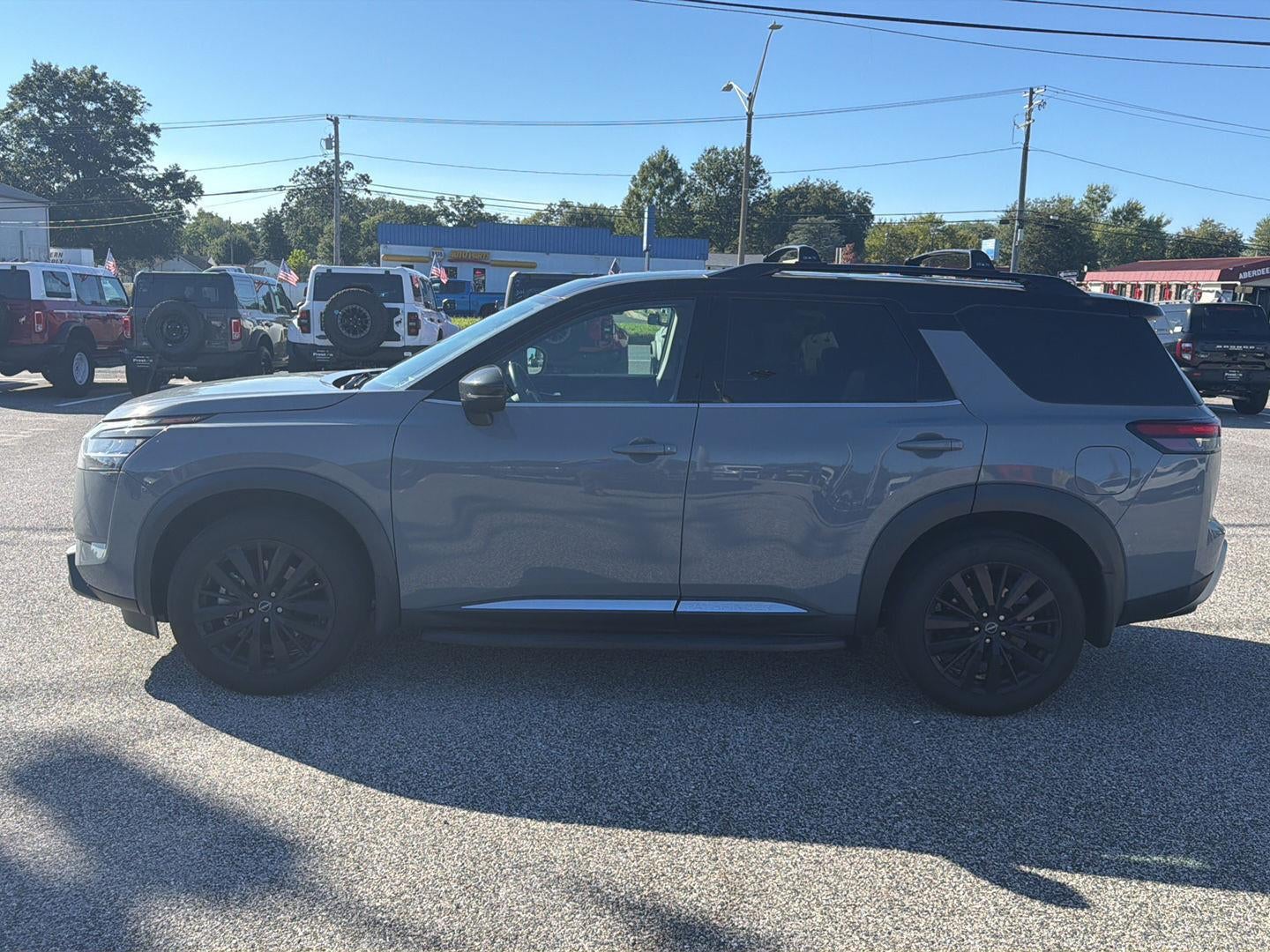 2023 Nissan Pathfinder Platinum