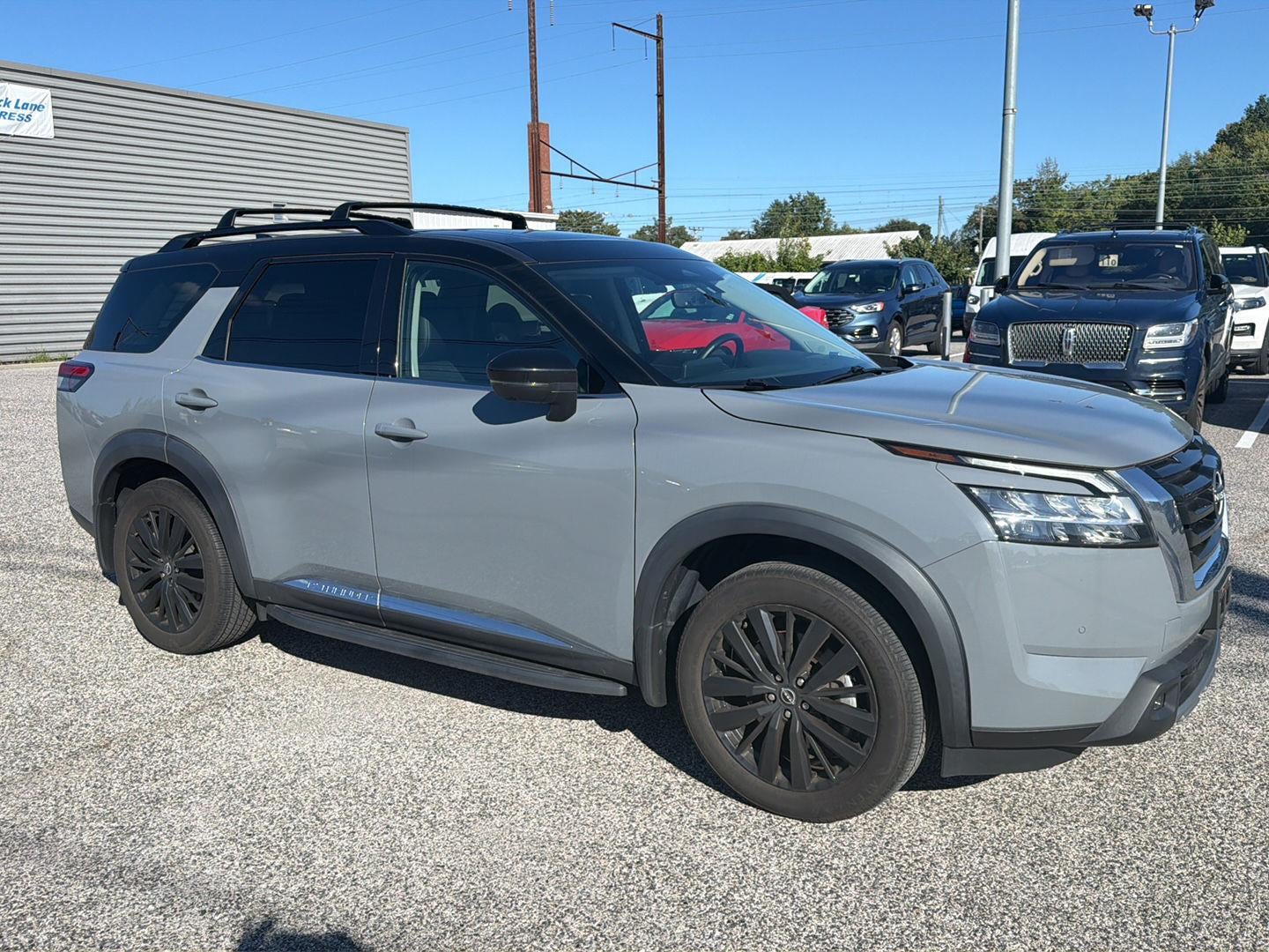 2023 Nissan Pathfinder Platinum