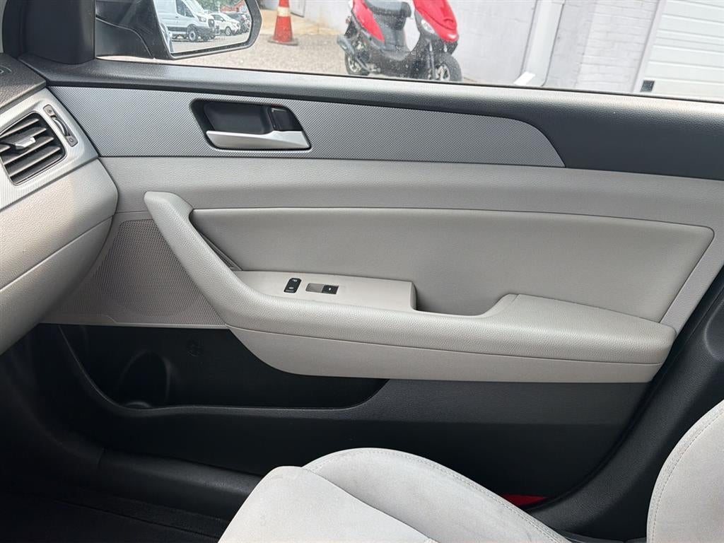 2018 Hyundai SONATA SEL