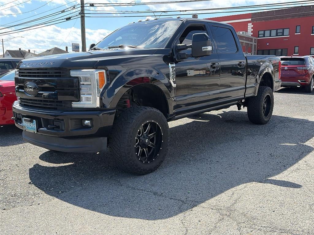 2017 Ford Super Duty F-250 SRW Lariat