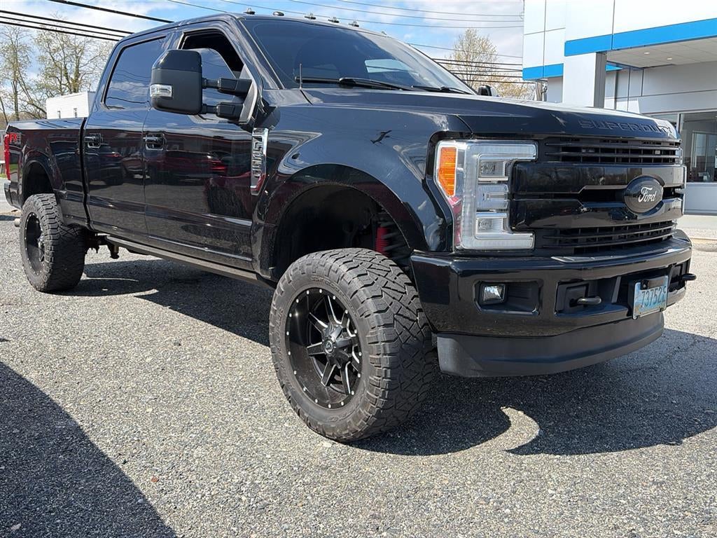 2017 Ford Super Duty F-250 SRW Lariat