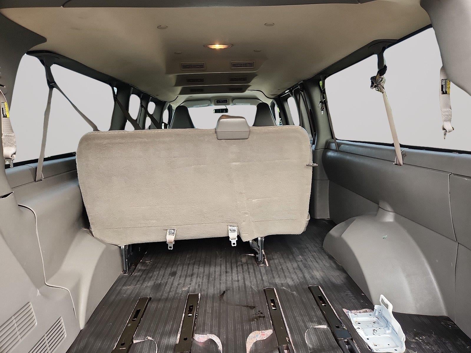 2017 Chevrolet Express Passenger 3500 LS