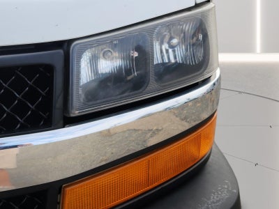 2017 Chevrolet Express Passenger 3500 LS