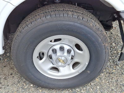 2025 Chevrolet Express Cutaway 3500 1WT