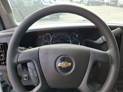 2025 Chevrolet Express Cutaway 3500 1WT
