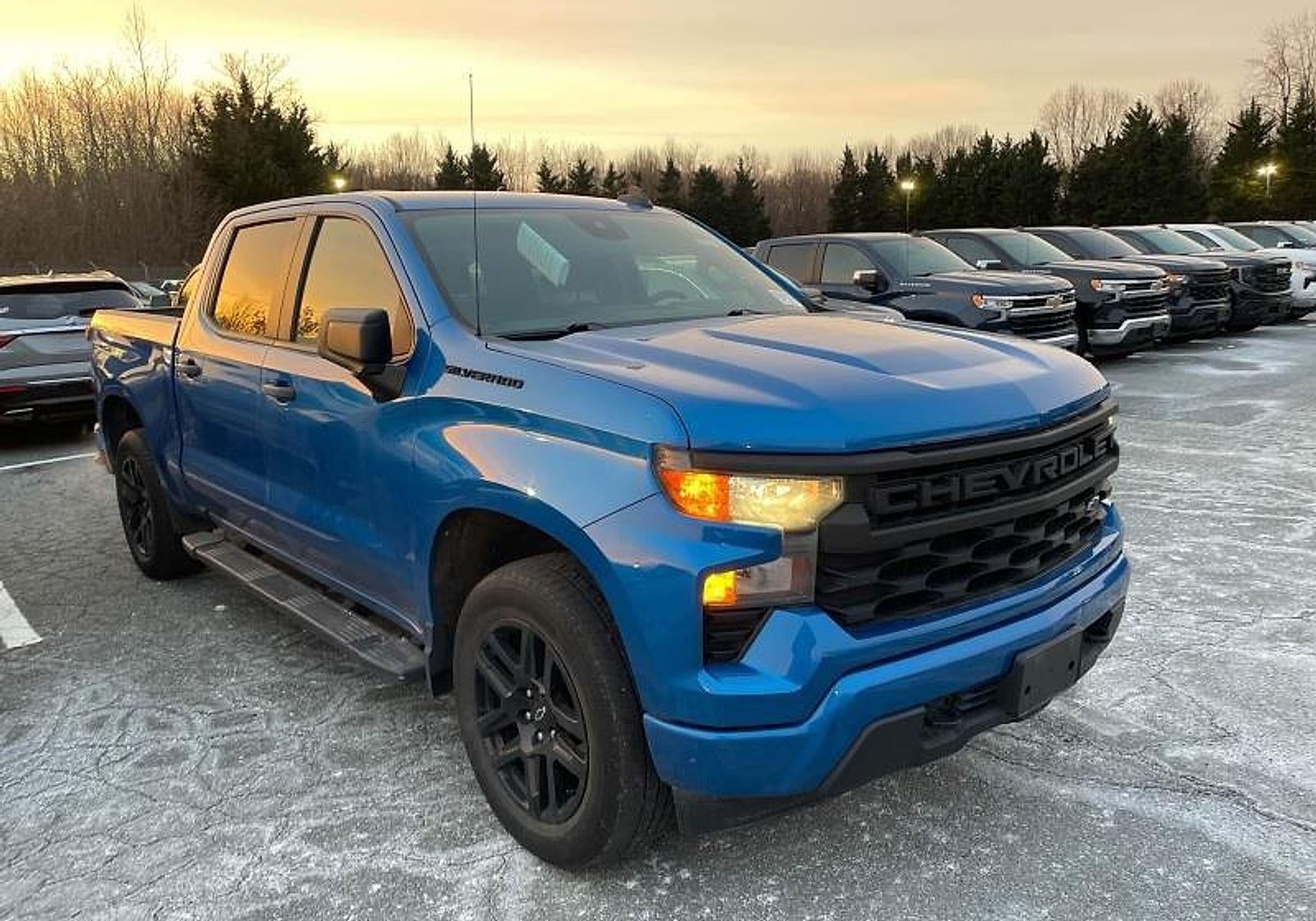 2022 Chevrolet Silverado 1500 Custom