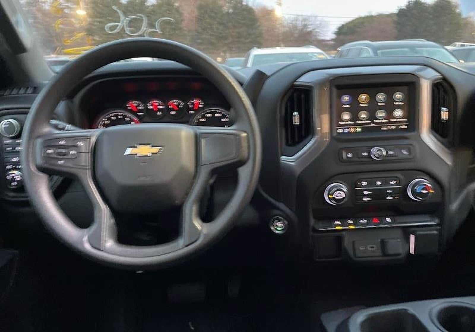 2022 Chevrolet Silverado 1500 Custom