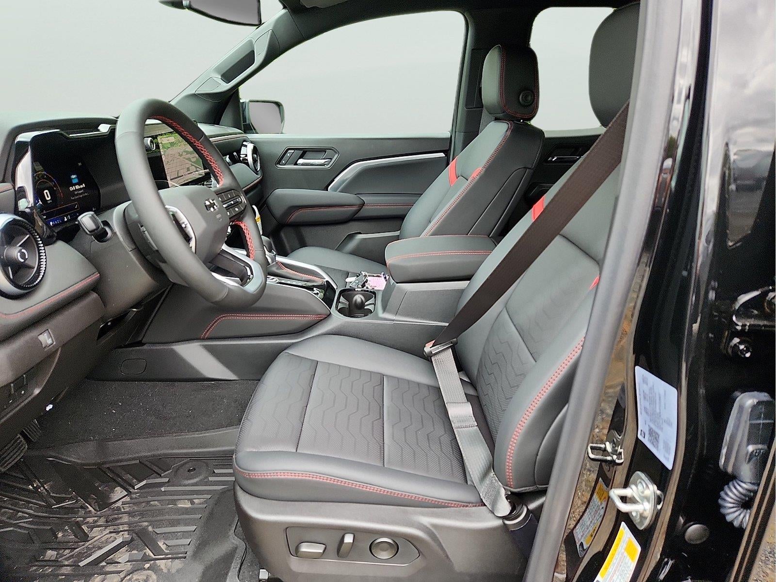 2026 Chevrolet Colorado Z71 - Photo 8
