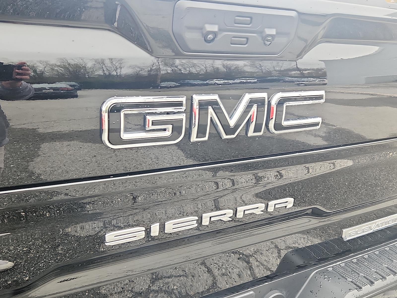 2025 GMC Sierra 1500 Elevation