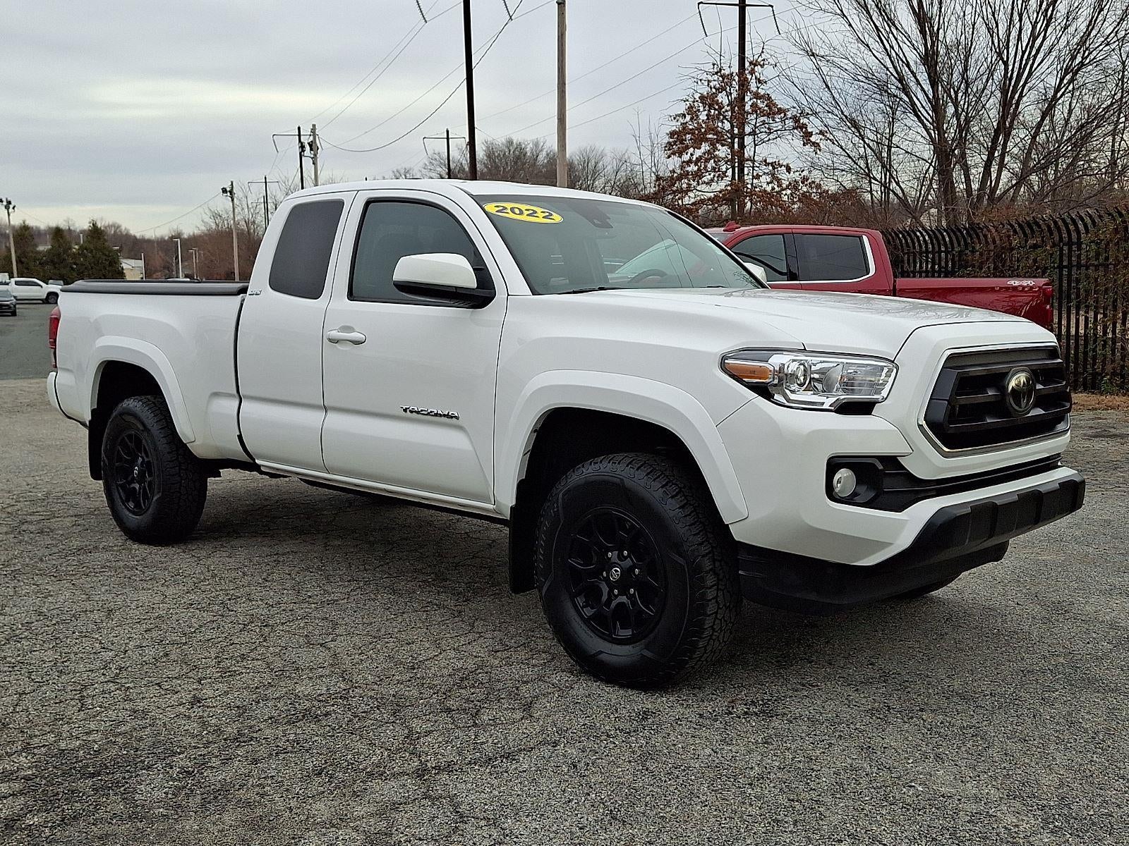 2022 Toyota Tacoma 4WD SR