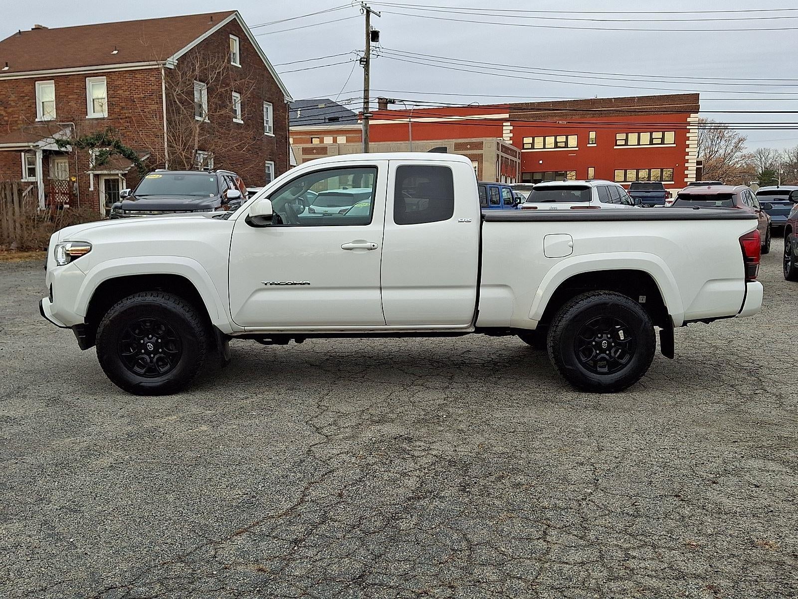 2022 Toyota Tacoma 4WD SR