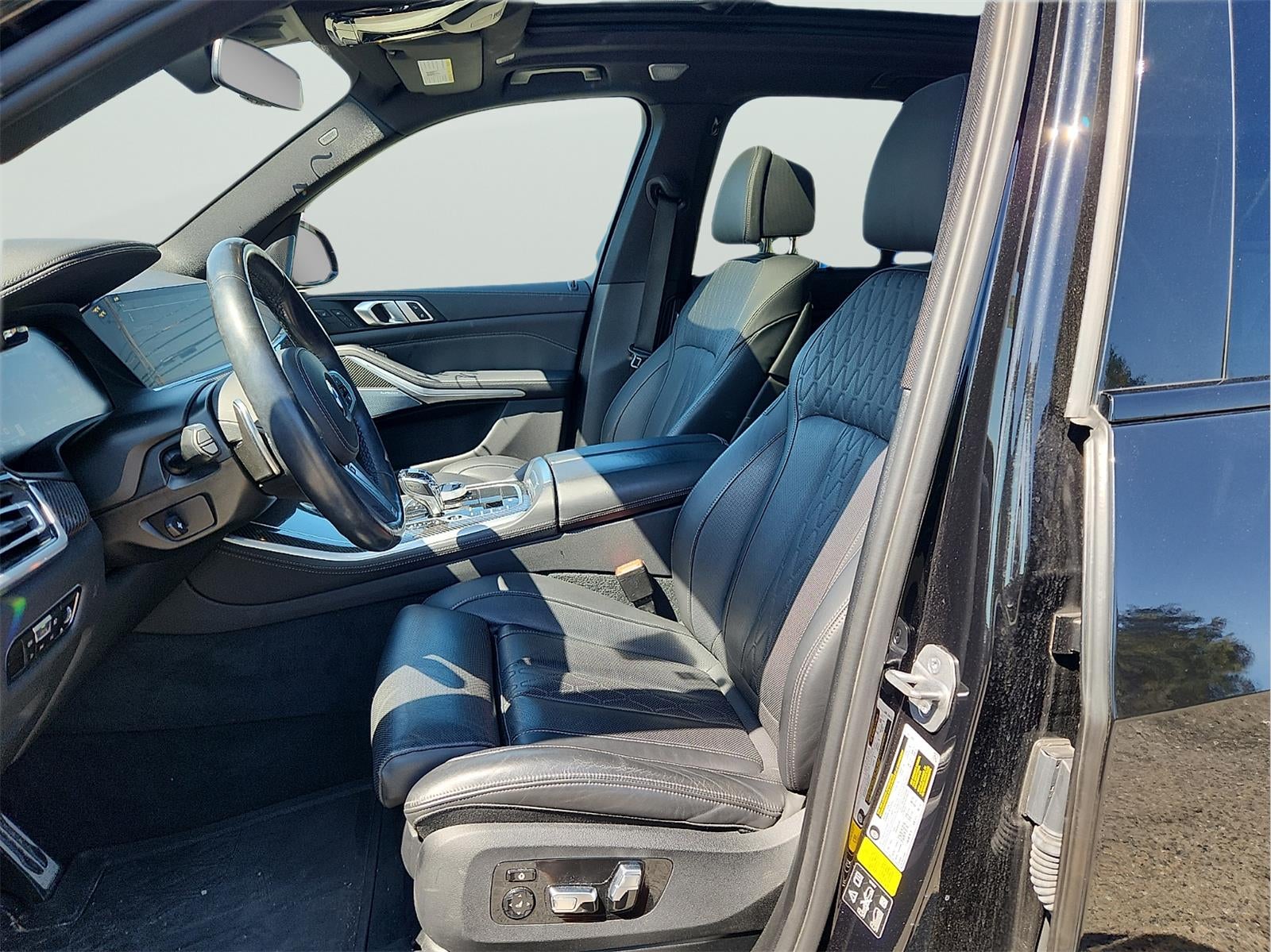 2023 BMW X5 M50i
