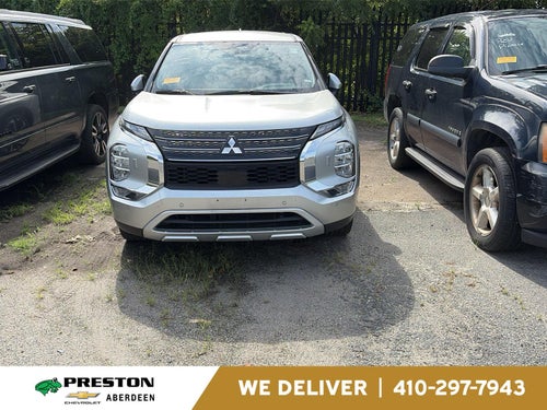 2024 Mitsubishi Outlander SE
