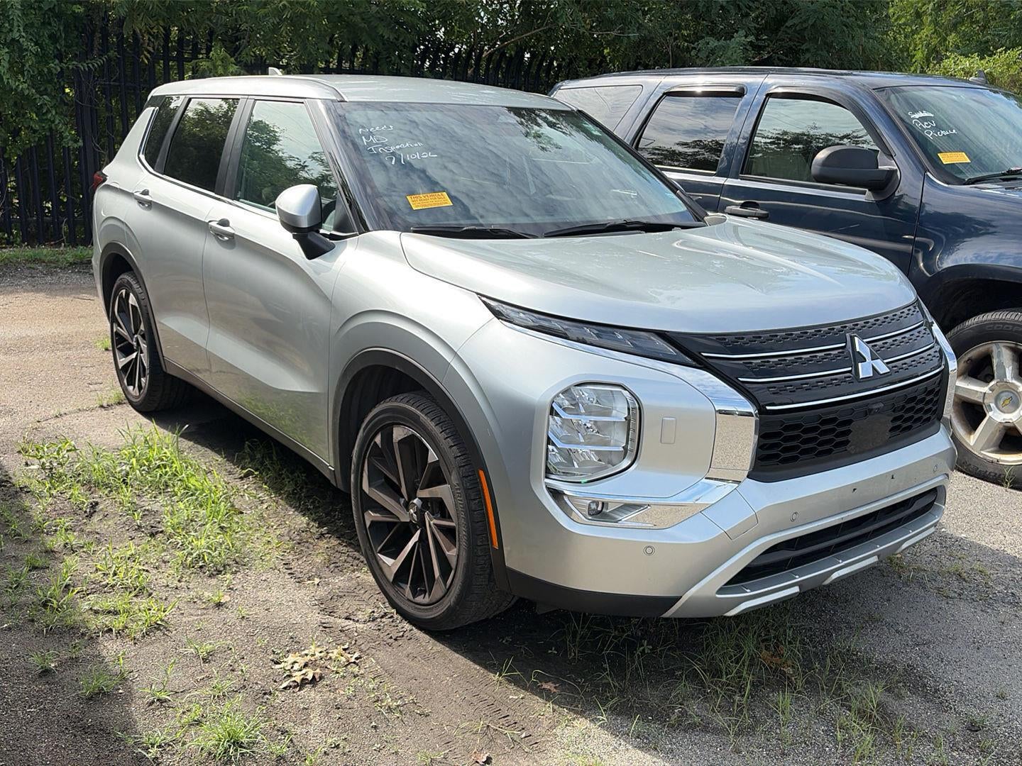 2024 Mitsubishi Outlander SE