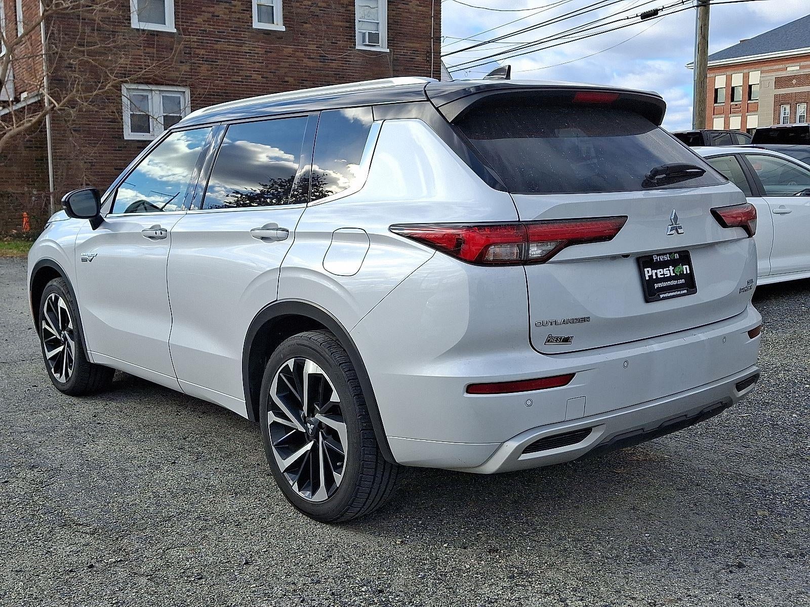 2023 Mitsubishi Outlander PHEV SEL