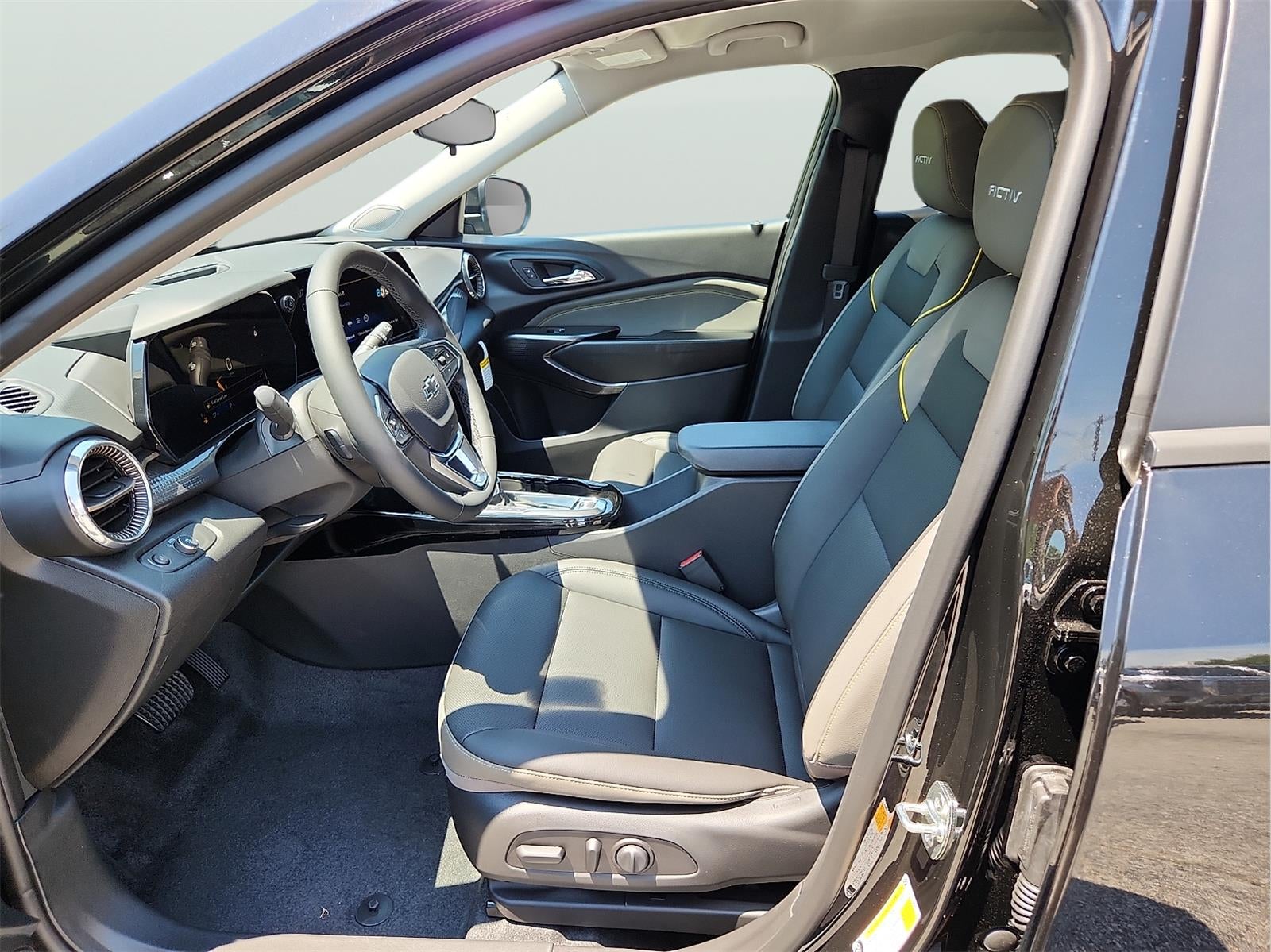 2026 Chevrolet Trax Activ - Photo 8